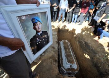 Makam Brigadir J (Foto : Antara)