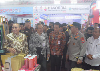 Wakil Bupati Humbahas saat hadiri Hari Anti Korupsi Sedunia 2022 di Medan.