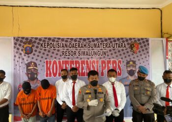 Kapolres Simalungun, AKBP Ronald F.C Sipayung, S.H., S.I.K., M.H, membeberkan hasil tangkapan pelaku judi.