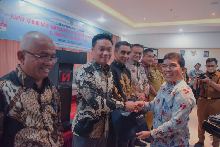 Wakil Bupati Humbahas yang juga Ketua TPPS Kabupaten Humbahas, Oloan Paniaran Nababan SH MH, saat ikuti Rakor dan Evaluasi Percepatan Penurunan Stunting di Provinsi Sumatera Utara, Selasa (6/12/2022), di Hotel Swiss Bellin, Jalan Gajah Mada Medan.