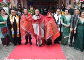 Gubsu, Kapolda Sumut dan Wali Kota Pematang Siantar saat hadiri perayaan Natal HKI, di Lapangan Adam Malik, Minggu (4/12/2022) siang.