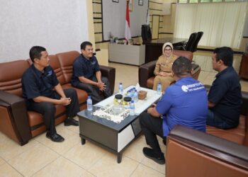 dr Susanti saat menerima audiensi pengurus JMSI Pematang Siantar - Simalungun yang akan dilantik, di Rumah Dinas Wali Kota, Jalan MH Sitorus Pematang Siantar, Selasa (31/01/2023) pagi.