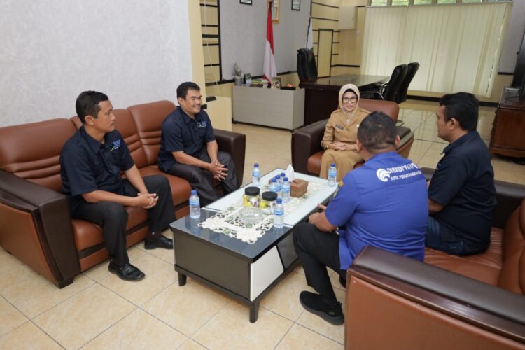 dr Susanti saat menerima audiensi pengurus JMSI Pematang Siantar - Simalungun yang akan dilantik, di Rumah Dinas Wali Kota, Jalan MH Sitorus Pematang Siantar, Selasa (31/01/2023) pagi.