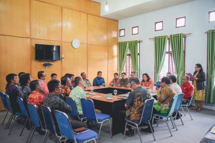 Foto suasana serah terima jabatan (Sertijab), para pimpinan OPD (Organisasi Perangkat Daerah), di lingkungan Pemkab Humbahas, pada Jumat (13/1/2023), lalu, di Kantor BKPSDM.