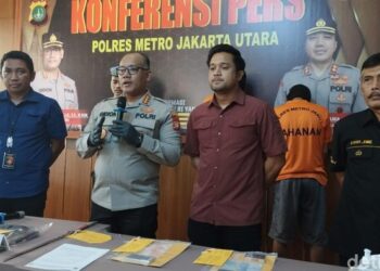 Polres Jakut merilis kasus penusukan polisi oleh anak bandar narkoba. (Brigitta Belia/detikcom)