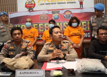 Kapolresta Tanjungpinang, Kombes Pol H. Ompusunggu SIK, MSi, saat menggelar Konferensi Pers, Jumat (24/2/2023), di Mapolresta Tanjung Pinang.