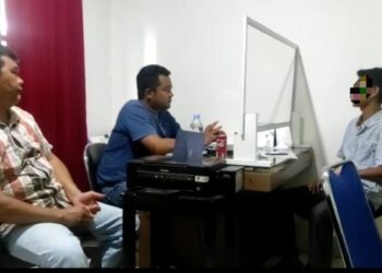 AF, suami YS saat menjalani pemeriksaan di Polda Jambi.