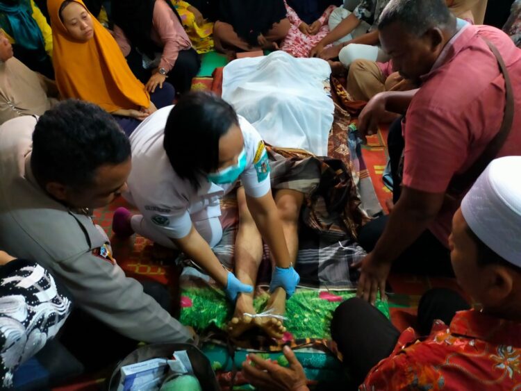 Foto korban saat disemayamkan di rumah duka.