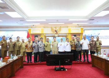 Bupati Humbahas disela kegiatan.