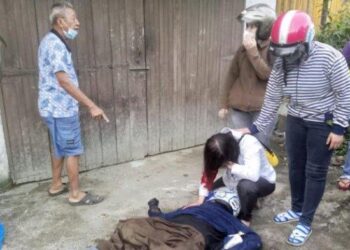 Silvia Tewas Setelah terlibat kecelakaan di depan Travel Sriwijaya Air jalan K.L Yos Sudarso Kilometer 12.5 Kelurahan Titi Papan Kecamatan Medan Deli, Kota Medan, Rabu (1/2/2023). TRIBUN MEDAN/APRIANTO TAMBUNAN