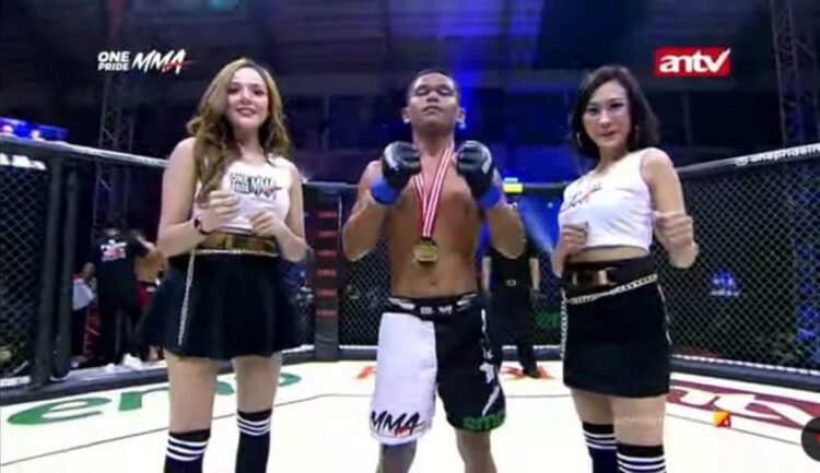 Franc Bernhard Tumanggor mengapresiasi langkah berani seorang Josua Cibro, di bawah asuhan pelatih Selloh Cibro yang berani melangkah jauh, bertarung di sasana tarung bebas MMA .