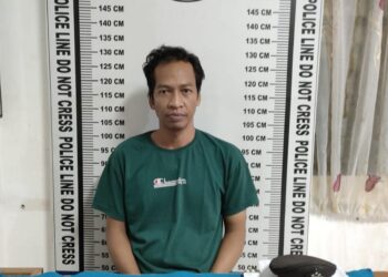 Foto tersangka dan barang bukti saat diamankan di Mako Sat Narkoba Polres Pematang Siantar.