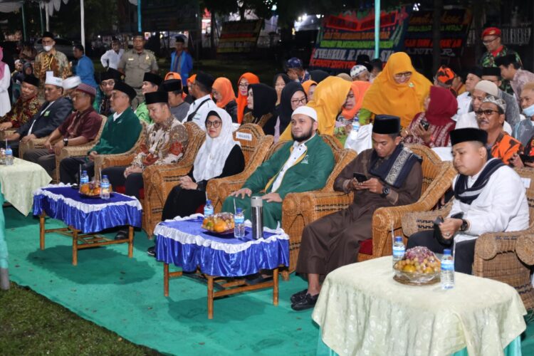 Kegiatan Tabligh Akbar menyambut bulan suci Ramadhan 1444 Hijriyah yang digelar di Lapangan H Adam Malik Pematang Siantar, Jumat (03/03/2023) malam lalu.