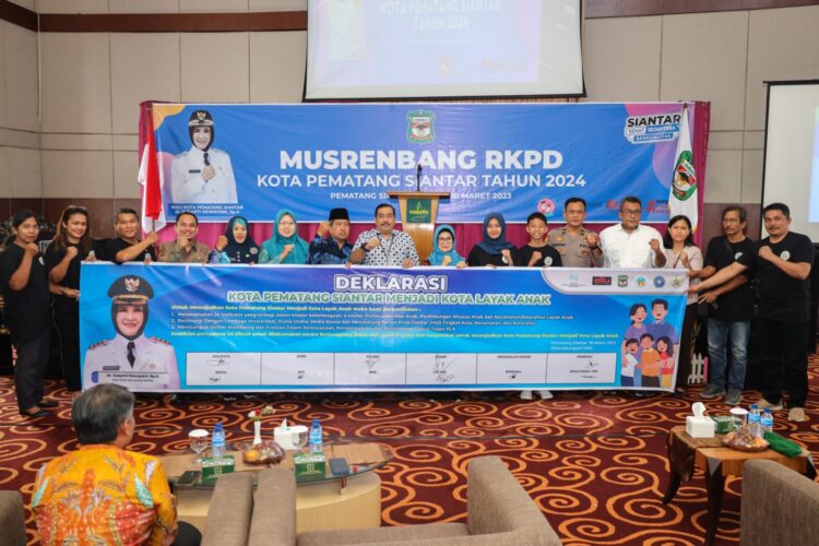 - Kota Pematang Siantar dideklarasikan menuju Kota Layak Anak.