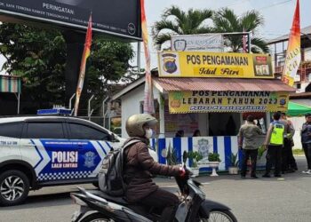 Foto suasana Pospam Idul Fitri 2023 di Simpang Empat Siantar yang didirikan PT. STTC.
