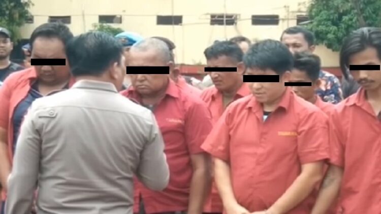 Kapolda Sumatera Utara (Sumut) Irjen RZ Panca Putra Simanjuntak saat gelar perkara kasus penggerebeka lokasi judi dan narkoba (Foto: Tangkapan layar)