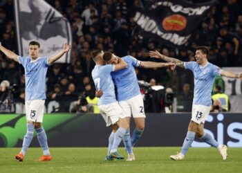 Lazio tampil ganas usai melibas Juventus 2-1 di Liga Italia 2023/2023. Taktik Maurizio Sarri sukses bikin Juventus mati kutu. (foto: REUTERS)