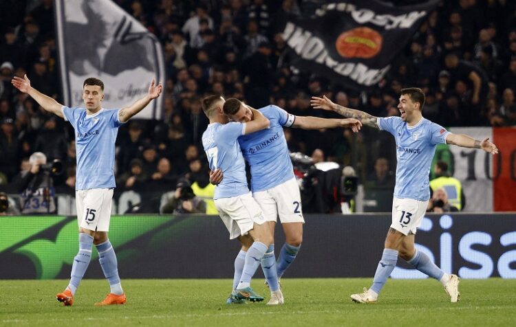 Lazio tampil ganas usai melibas Juventus 2-1 di Liga Italia 2023/2023. Taktik Maurizio Sarri sukses bikin Juventus mati kutu. (foto: REUTERS)