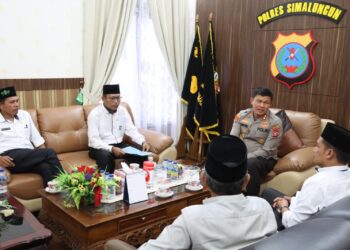 Kapolres Simalungun, AKBP Ronald F.C Sipayung, S.H, S.I.K, M.H, saat silaturahmi dengan jajaran Pengurus Cabang (PC) Nahdlatul Ulama (NU) Kabupaten Simalungun.