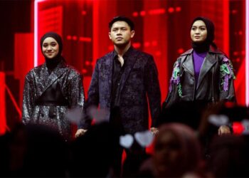 Nabilah, Rony, dan Salma saat menunggu result show Indonesian Idol XII, Selasa (9/5/2023) dinihari. Foto/MPI/Aldhi Chandra