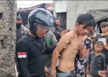Petugas gerebek sarang maksiat Jalan Aluminium Raya, Gang Turi, Lingkungan XIX, Kelurahan Tanjung Mulia, Kecamatan Medan Deli, Kota Medan