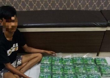 Pria yang ditangkap saat bawa sabu 27 kg. (Foto: Dok Polda Sumut)