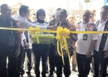 Wakil Bupati Simalungun, H Zonny Waldi, melaunching Unit Pelayanan Berkala Kendaraan Bermotor, di Jalan Asahan Km 6, Kecamatan Siantar, Simalungun, Sumut, Kamis (15/06/2023), lalu.