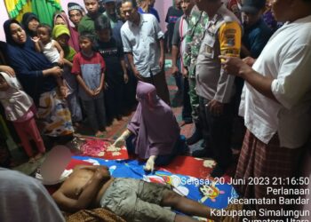 Foto jenazah Suparmin saat dievakuasi ke rumah duka.