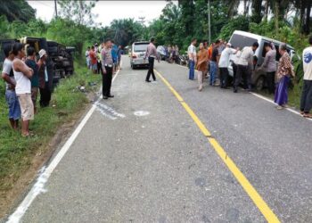 Kecelakaan maut kembali terjadi di Jalan Lintas Sumatera (Jalinsum) tepatnya di KM 15 Desa Simpang Limbur, Pamenang Barat, Merangin, Jambi, Rabu (31/5/2023) sekitar pukul 05.30 WIB. Foto SINDOnews