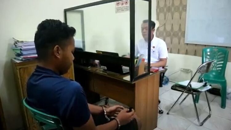 Seorang pria di Asahan, Sumatera Utara tega menganiaya kekasihnya menggunakan pisau hingga menderita 16 tusukan. (Foto: Ulil Amri).