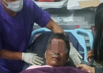 Korban kebakaran rumah B Naibaho yang pingsan di dalam kamar mandi dengan luka bakar sesaat setelah diselamatkan Personel Polres Samosir saat terjebak dikamar mandi Minggu, (23/7/2023) menjalani perawatan di RS Hadrianus.