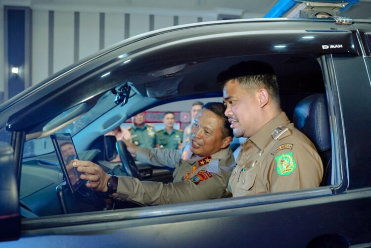 Dukung Bobby Nasution berantas begal, Kapolda Sumut siapkan 12 mobil patroli bersenjata ( Foto: Dok Pemko Medan)