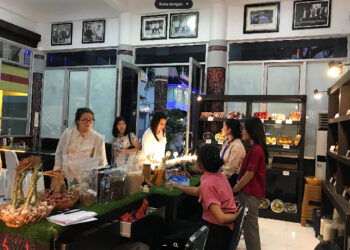 Pemkab Humbahas tampilkan Batik Humbang dan produk unggulan lainnya di PRSU.