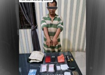 JAG (41) warga Desa Perbesi, diamankan 17 paket sabu seberat 7.4 gram oleh Satres Narkoba Polres Tanah Karo. Istimewa