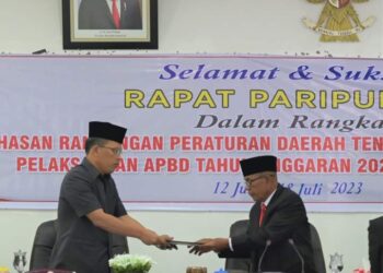 DPRD Humbahas menerima dan mensetujui Laporan Pertanggungjawaban APBD TA 2022 dan 4 Ranperda Tahun 2023, Selasa (18/7/2023), di Gedung Paripurna DPRD Komplek Perkantoran Tano Tubu.