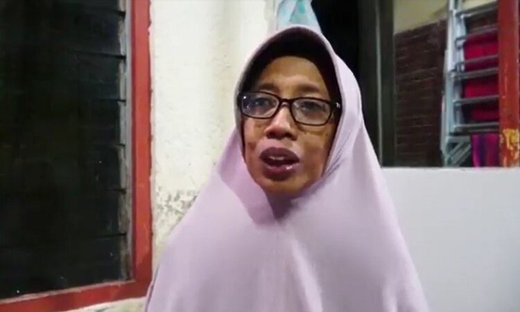 Elfira Rustina, ibunda Muhammad Naufal Zidan (19), mahasiswa UI tewas dibunuh senior, menceritakan saat terakhir bertemu dengan anaknya. (Foto: Yayan Nugroho)
