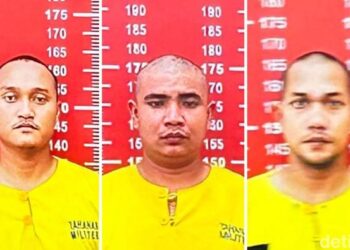 Foto: Tiga oknum prajurit TNI yang diduga menganiaya warga Aceh hingga tewas ditetapkan sebagai tersangka. Ketiganya ialah Praka RM, Praka HS, dan Praka J. (Kadek ML/detikcom)