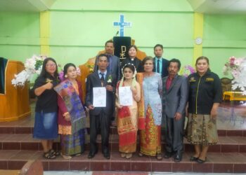 Dinas Dukcapil Humbahas layani pengadaan akte kawin di Gereja.