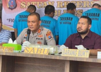 Kapolres Asahan, AKBP Rocky Marpaung merilis empat orang pria kepemilikan narkotika jenis sabu seberat 2 kilogram, Kamis (31/8/2023). Tribun Medan/Alif Al Qadri Harahap