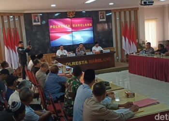 Foto: Mediasi warga dan pihak Gereja GUPDI Kabil di Polresta Barelang (Alamudin/detikSumut)