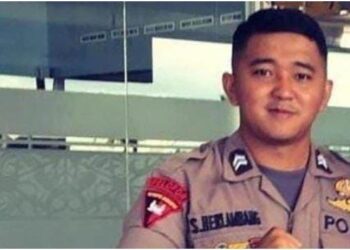 Ajudan Kapolda Kalimantan Utara, Brigpol Setyo Herlambang atau Brigpol SH meninggal dunia gegara tertembak pistolnya sendiri.
