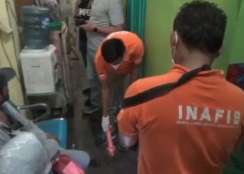 Medan Gempar, Perempuan Terapis Ditemukan Tewas dengan Luka di Leher (Foto: iNews/Ahmad Ridwan Nasution)