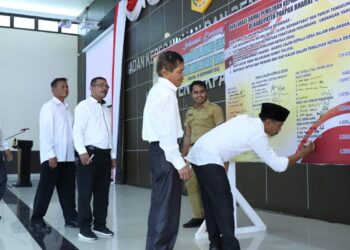 Puluhan Calon Kepala Desa se-Kabupaten Pakpak Bharat deklarasi damai Pemilihan Kepala Desa (Pilkades) serentak Gelombang I Tahun 2023, Senin (18/09/2023).