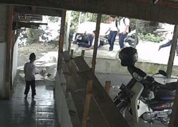 Foto: Siswa SD tewas tertimba tembok tempat wudu masjid yang roboh diseruduk sepeda motor. (Istimewa)