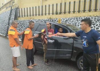 Tersangka Bagindo Sinaga (29) dan Erwin Sihotang (25) rekonstruksi perampokan di Mapolres Taput, Jumat (1.9.2023). Keduanya warga pematang Siantar Sumut mengikuti tekonstrksi setelah ditangkap Sat Reskrim Polres Taput, 21 Agustus 2021 lalu, saat di periksa mengaku hanya 2 kali beraksi melakukan aksi perampokan, 1 kali di wilayah Taput dan 1 kali di wilayah kabupaten Toba.