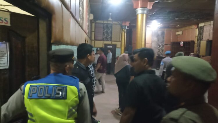 Polres Tanjungbalai menggelar razia Tempat Hiburan Malam (THM), pada Minggu dinihari (29/10/2023).