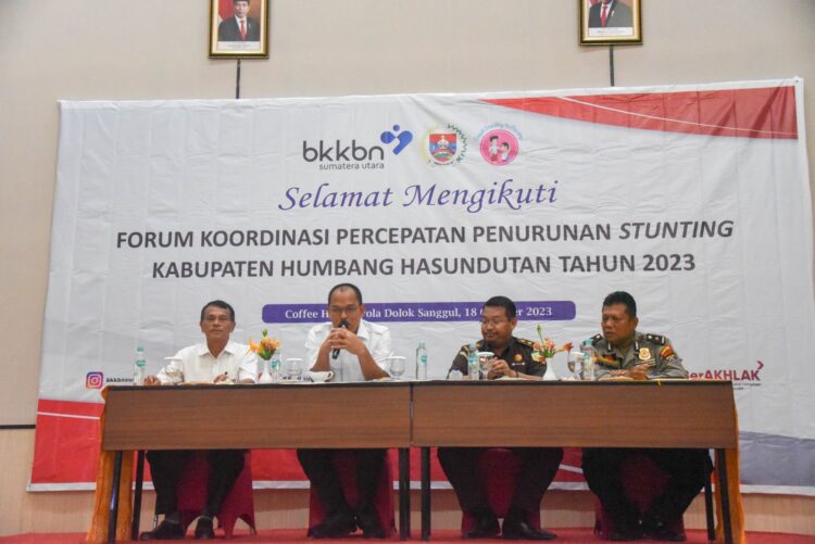 Bupati Humbahas, Dosmar Banjarnahor, SE, membuka Forum Koordinasi Percepatan Stunting Kabupaten Humbang Hasundutan Tahun 2023, Rabu (18/10/2023), di Aula Coffee Ayola Doloksanggul.