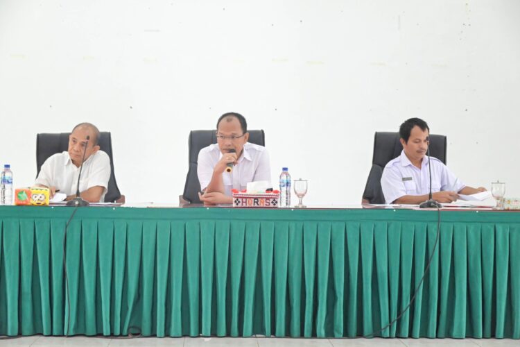 Bupati Humbahas, Dosmar Banjarnahor, SE, menginstruksikan agar semua Penyuluh Pertanian Lapangan (PPL)  dan Penyuluh Pertanian Swadaya (PPS) yang ada di Kabupaten Humbang Hasundutan bekerja untuk kesejahteraan masyarakat.