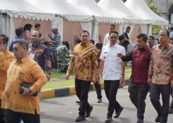 Bupati Pakpak Bharat, Franc Bernhard Tumanggor menghadiri pembukaan Roadshow Bus KPK 2023, di Kompleks Tapian Daya, Jalan Gatot Subroto Medan.