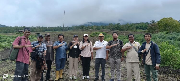 Rombongan Tim Kementerian Bappenas kunjungi lokasi Food Estate Pakpak Bharat, di Kecamatan Sitellu Tali Urang Julu, Kabupaten Pakpak Bharat, Sumatera Utara, Rabu (11/10/2023).